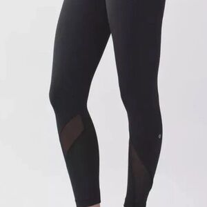Lululemon Inspire Tight II mesh leggings Black zipper pockets 10